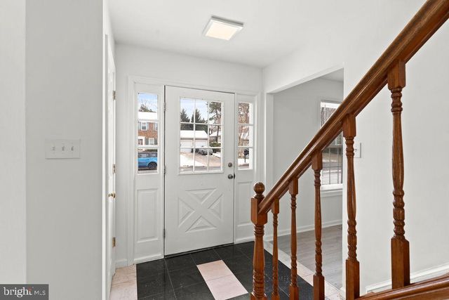 6129 FRANCONIA STATION LN, Alexandria, VA 22310