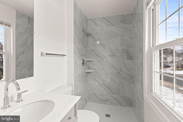 6129 FRANCONIA STATION LN, Alexandria, VA 22310