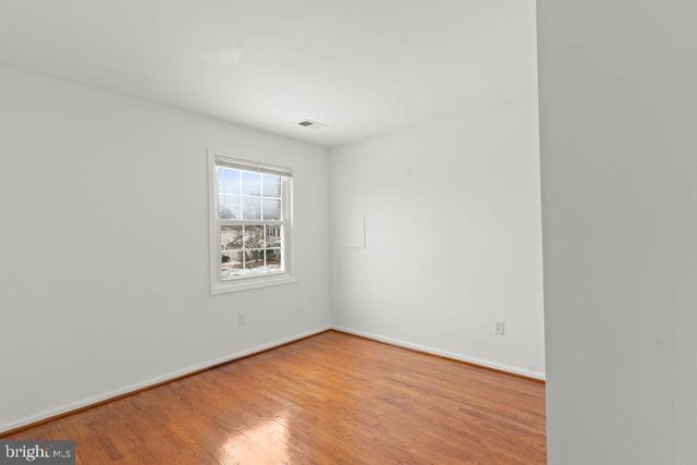 6129 FRANCONIA STATION LN, Alexandria, VA 22310