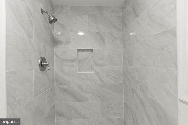 6129 FRANCONIA STATION LN, Alexandria, VA 22310