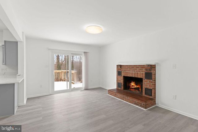 6129 FRANCONIA STATION LN, Alexandria, VA 22310