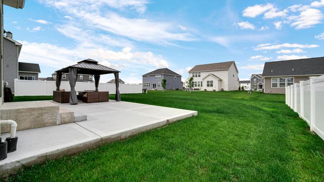 11452 Clyde Drive, Winfield, IN 46307