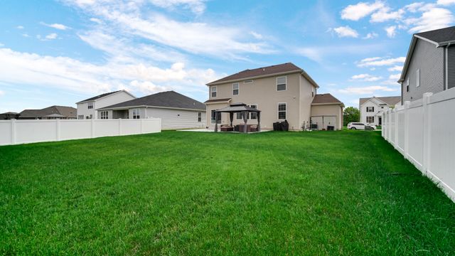 11452 Clyde Drive, Winfield, IN 46307