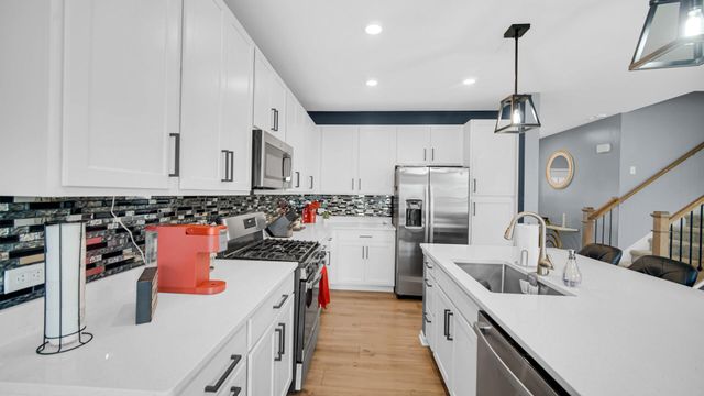 11452 Clyde Drive, Winfield, IN 46307