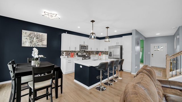 11452 Clyde Drive, Winfield, IN 46307
