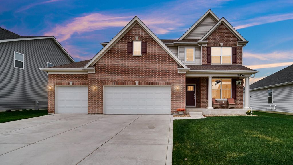 11452 Clyde Drive, Winfield, IN 46307