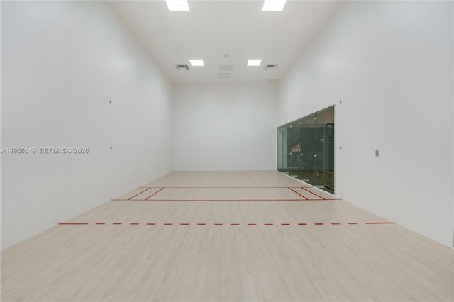 225 N Miami Ave 1707, Miami, FL 33128