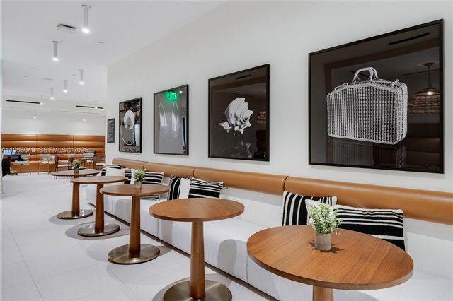 225 N Miami Ave 1707, Miami, FL 33128