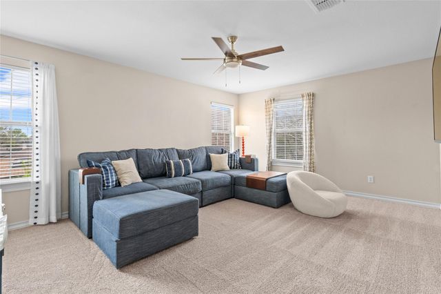 328 Island Oak DR, Austin, TX 78748