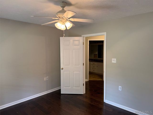 2207 County Road 85 ., Deatsville, AL 36022