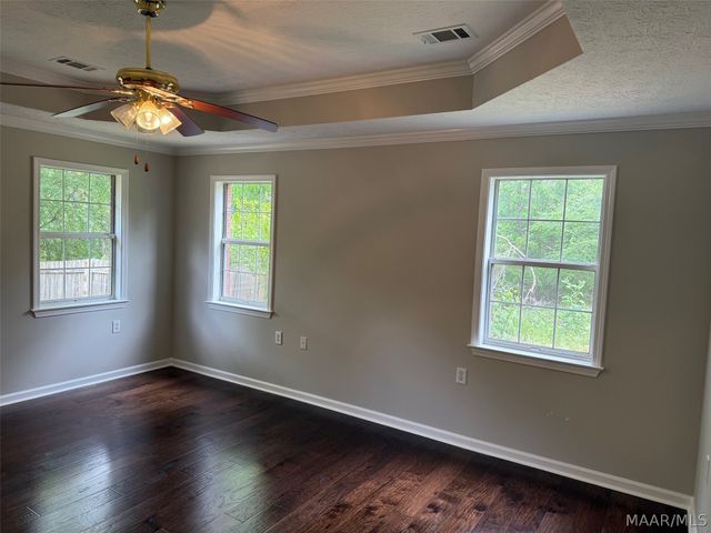 2207 County Road 85 ., Deatsville, AL 36022