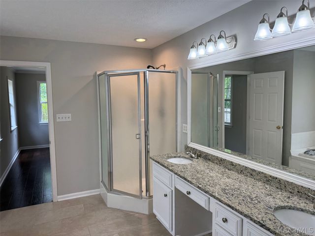 2207 County Road 85 ., Deatsville, AL 36022