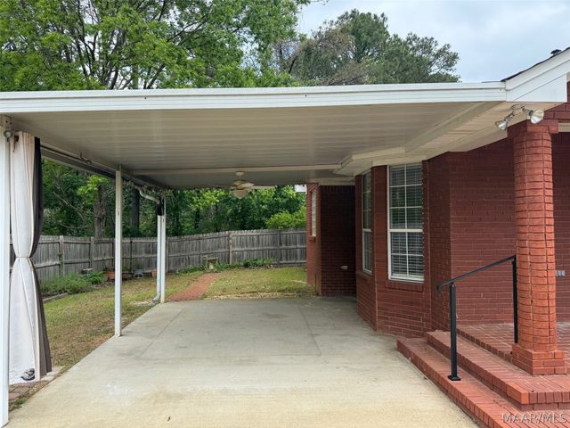 2207 County Road 85 ., Deatsville, AL 36022