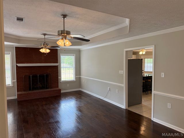 2207 County Road 85 ., Deatsville, AL 36022