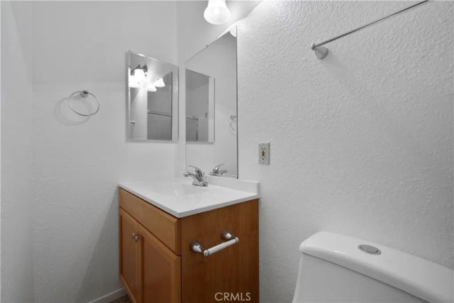 1909 N Summit, Pasadena, CA 91103