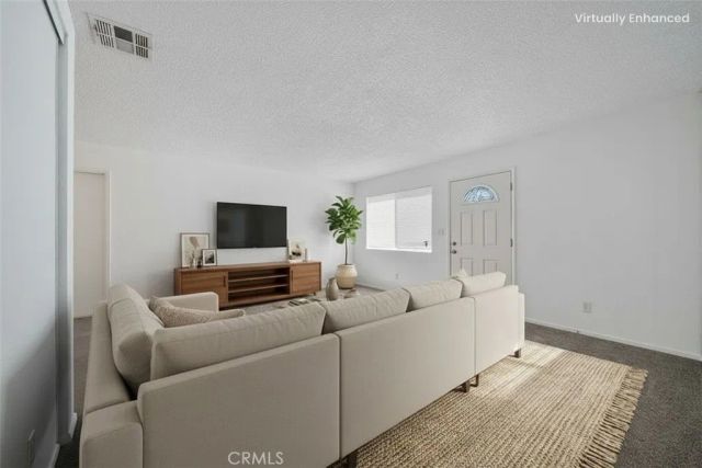 1909 N Summit, Pasadena, CA 91103