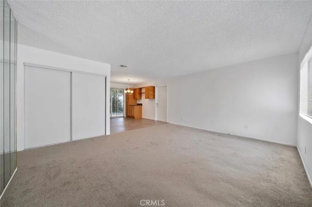 1909 N Summit, Pasadena, CA 91103