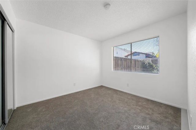 1909 N Summit, Pasadena, CA 91103