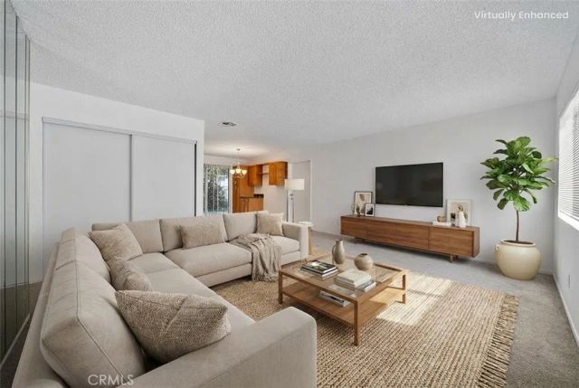 1909 N Summit, Pasadena, CA 91103