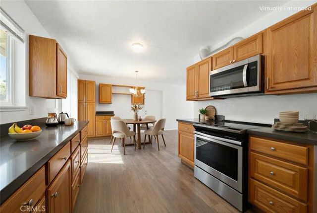 1909 N Summit, Pasadena, CA 91103