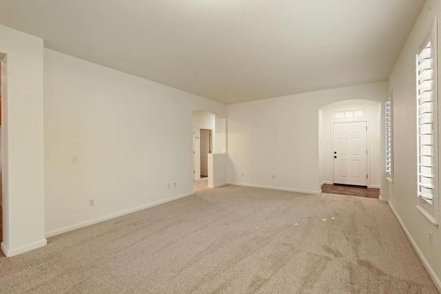 2651 Donner Trl, Riverbank, CA 95367