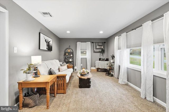 1228 SHEEPHILL RD, Pottstown, PA 19465