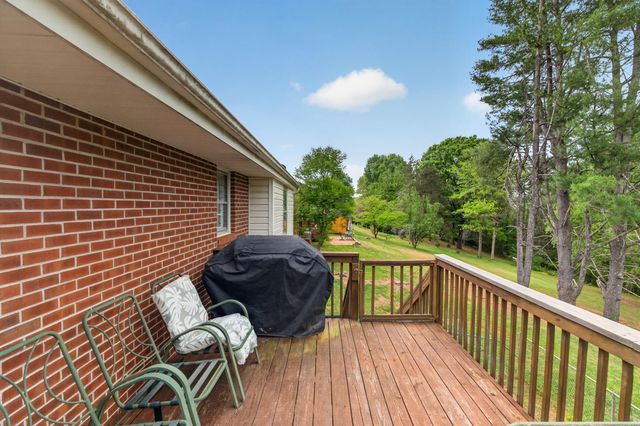 60 Little Mountain CIR, Rocky Mount, VA 24151