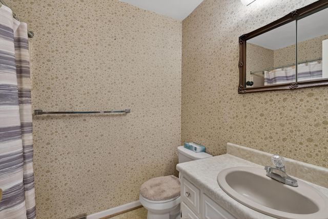 60 Little Mountain CIR, Rocky Mount, VA 24151