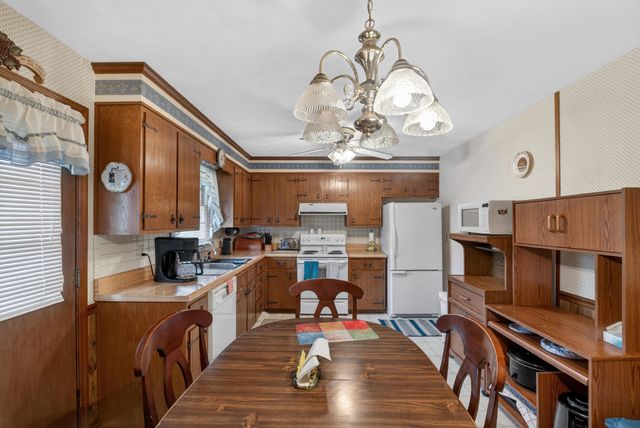 60 Little Mountain CIR, Rocky Mount, VA 24151