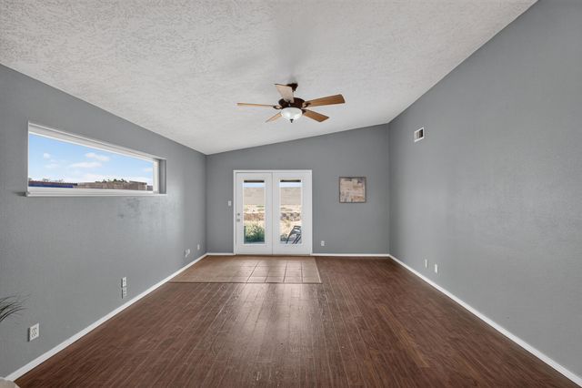 817 Frederico Boulevard, Rio Communities, NM 87002