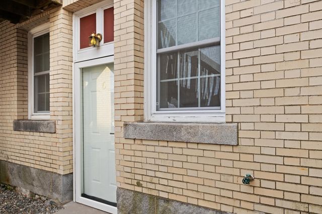 200 Rogers St 6, Lowell, MA 01852