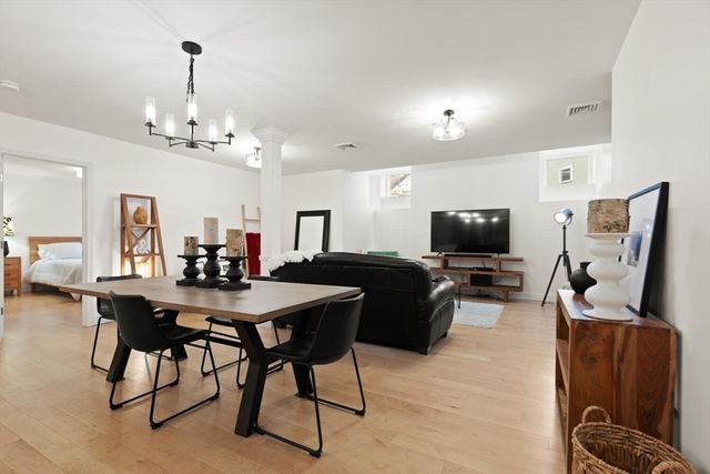 200 Rogers St 6, Lowell, MA 01852