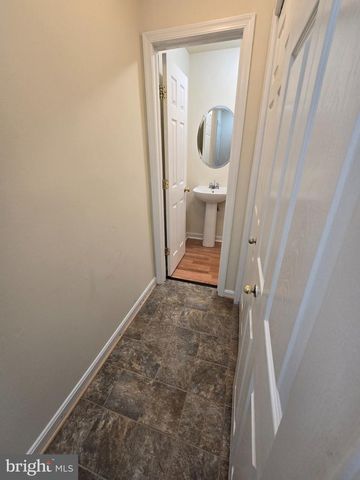 7910 MONARCH ST, White Plains, MD 20695