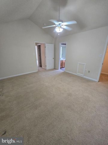 7910 MONARCH ST, White Plains, MD 20695