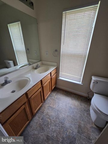 7910 MONARCH ST, White Plains, MD 20695