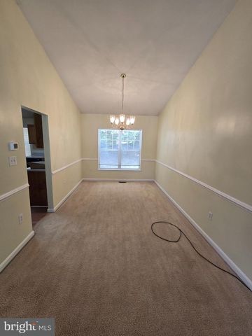 7910 MONARCH ST, White Plains, MD 20695