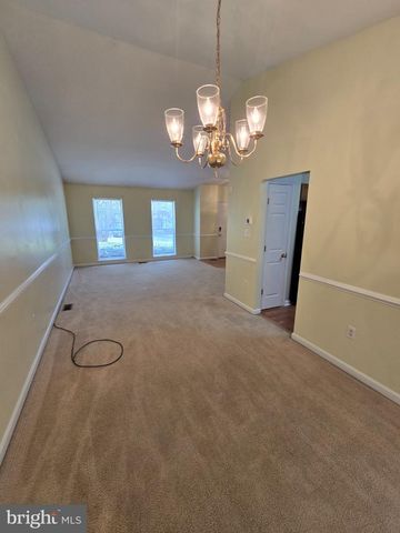 7910 MONARCH ST, White Plains, MD 20695