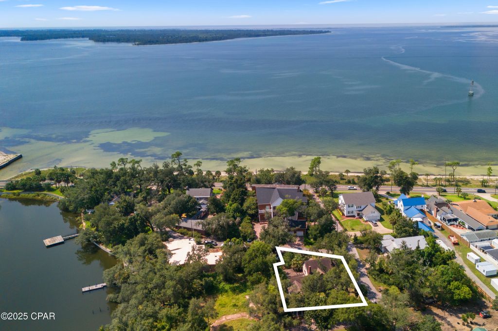 710 Moore Circle, Panama City, FL 32401