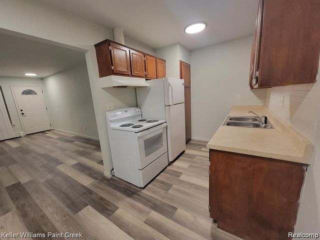 30468 Krauter Street 6, Garden City, MI 48135