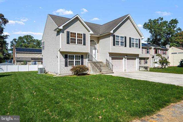 7 LOGAN DR, Cherry Hill, NJ 08034
