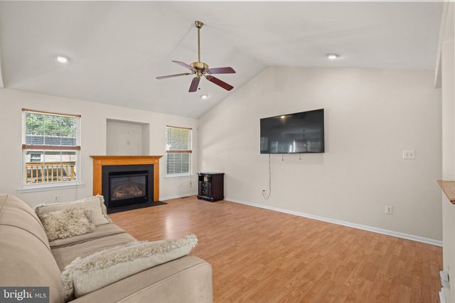 7 LOGAN DR, Cherry Hill, NJ 08034