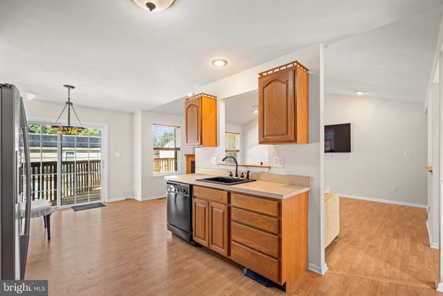 7 LOGAN DR, Cherry Hill, NJ 08034