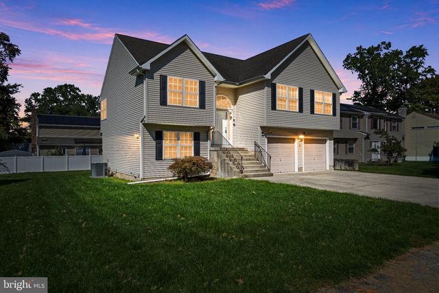 7 LOGAN DR, Cherry Hill, NJ 08034