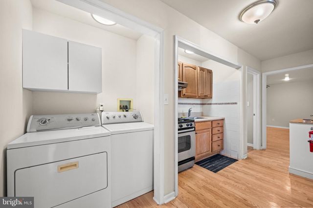 7 LOGAN DR, Cherry Hill, NJ 08034
