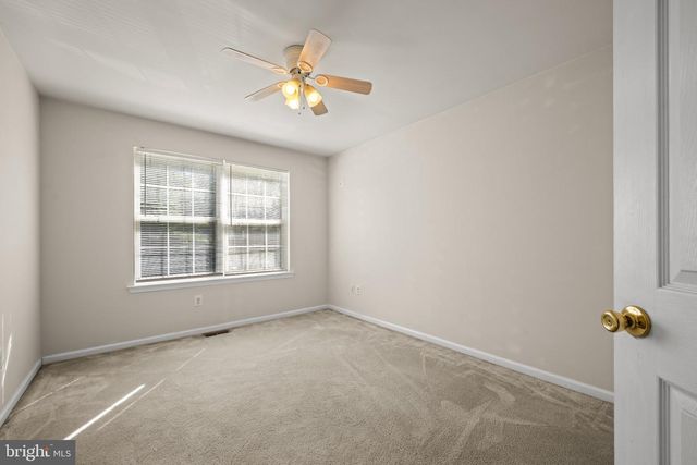 7 LOGAN DR, Cherry Hill, NJ 08034
