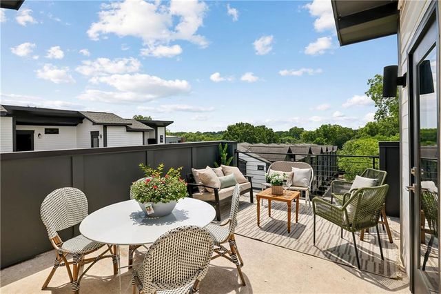 1700 Edgehill Manor Street NE, Atlanta, GA 30317