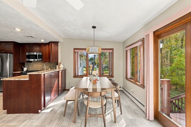 10 Overbrook Rd, Middleton, MA 01949