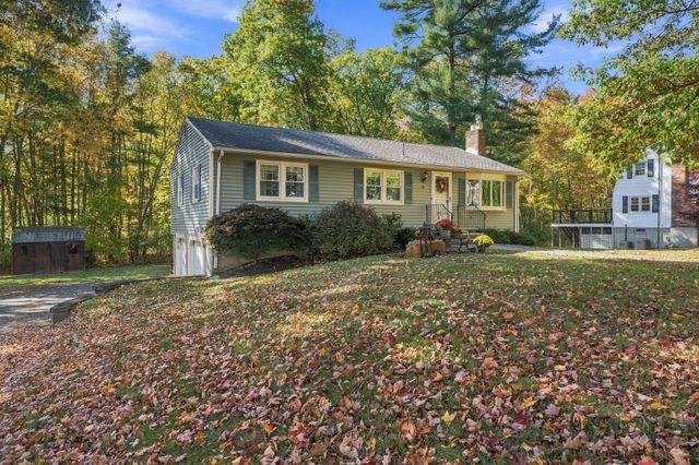 10 Overbrook Rd, Middleton, MA 01949