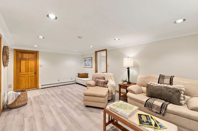 10 Overbrook Rd, Middleton, MA 01949