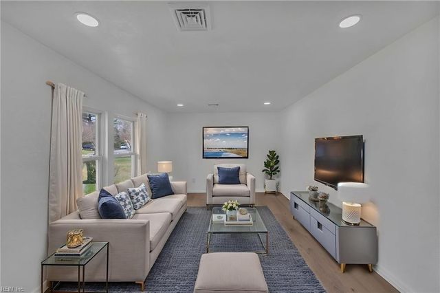 5023 Booker ST, Chesapeake, VA 23320